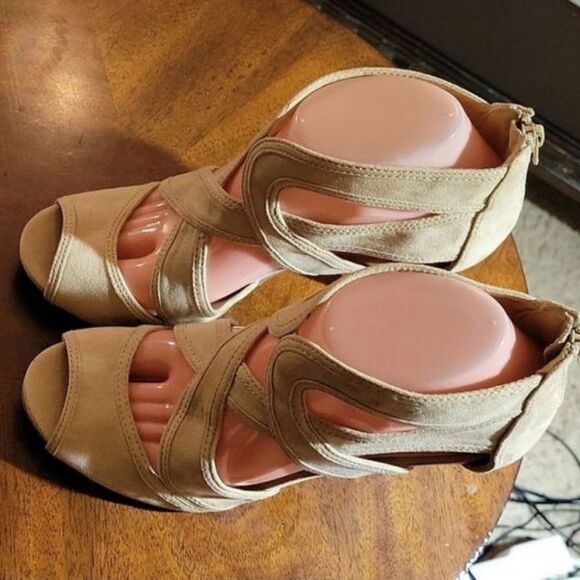 BRAND NEW CHRISTIAN SIRIANO GLADIATOR STYLE HIGH HEEL STILETTOS PUMP SHOES - Picture 10 of 15